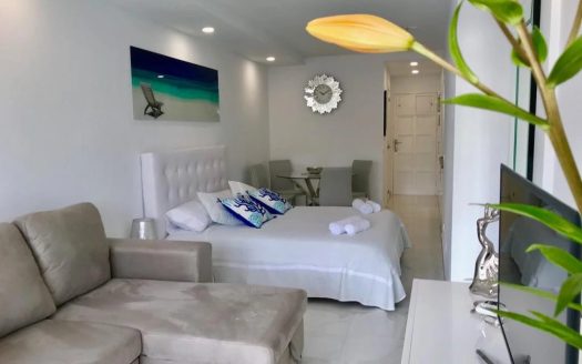 MODERN STUDIO WITH SWIMMING POOL, COSTA ADEJE