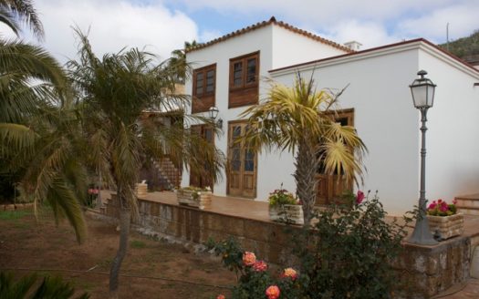 FINCA ALTAVISTA IN ARONA