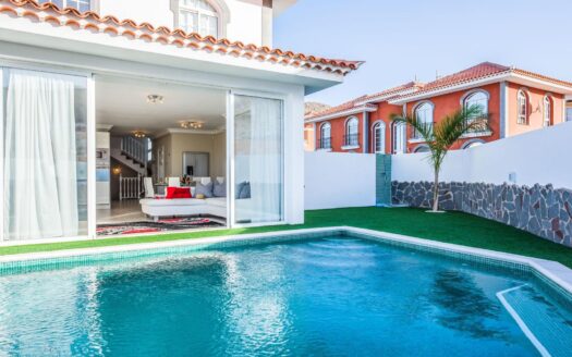 AWESOME VILLA IN EL MADROÑAL, COSTA ADEJE