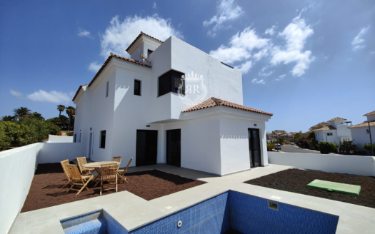 2 VILLAS CLOSE TO THE GOLF, AMARILLA GOLF