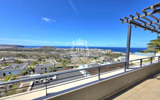 3-ROOM APARTMENT WITH PANORAMIC VIEWS AND PRIME LOCATION, COSTA ADEJE